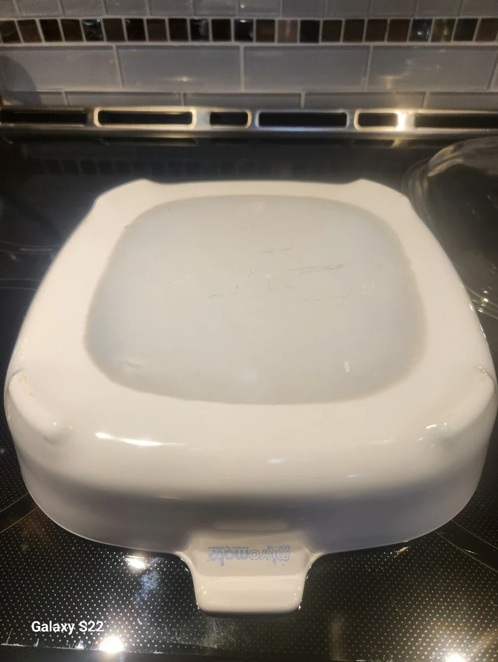 Vintage Corningware White Covered Glass Casserole Dish 10